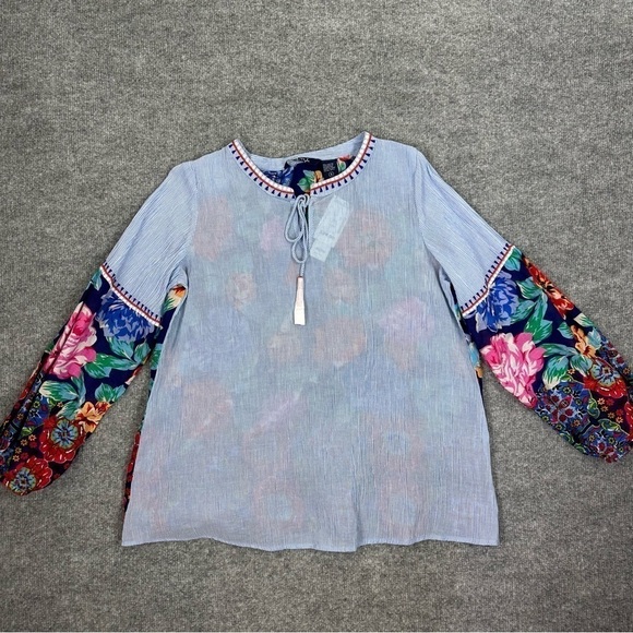 LIFE STYLE Sz S Mini Stripe and Floral Keyhole Top NWT - Picture 3 of 11